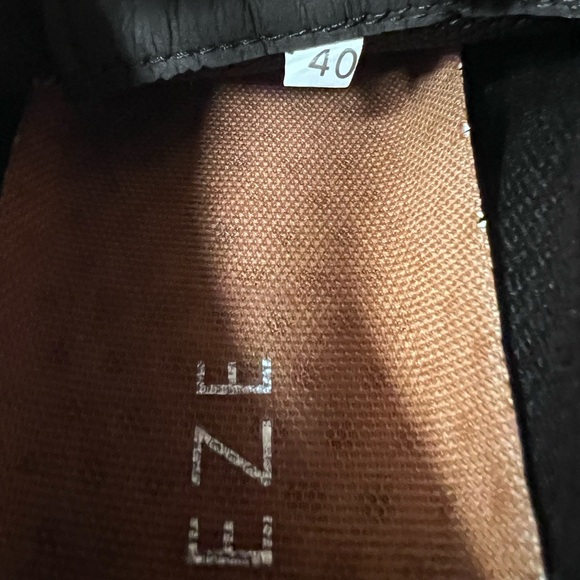 Breeze shoes black size 9.5 or EU 40 - Picture 6 of 7